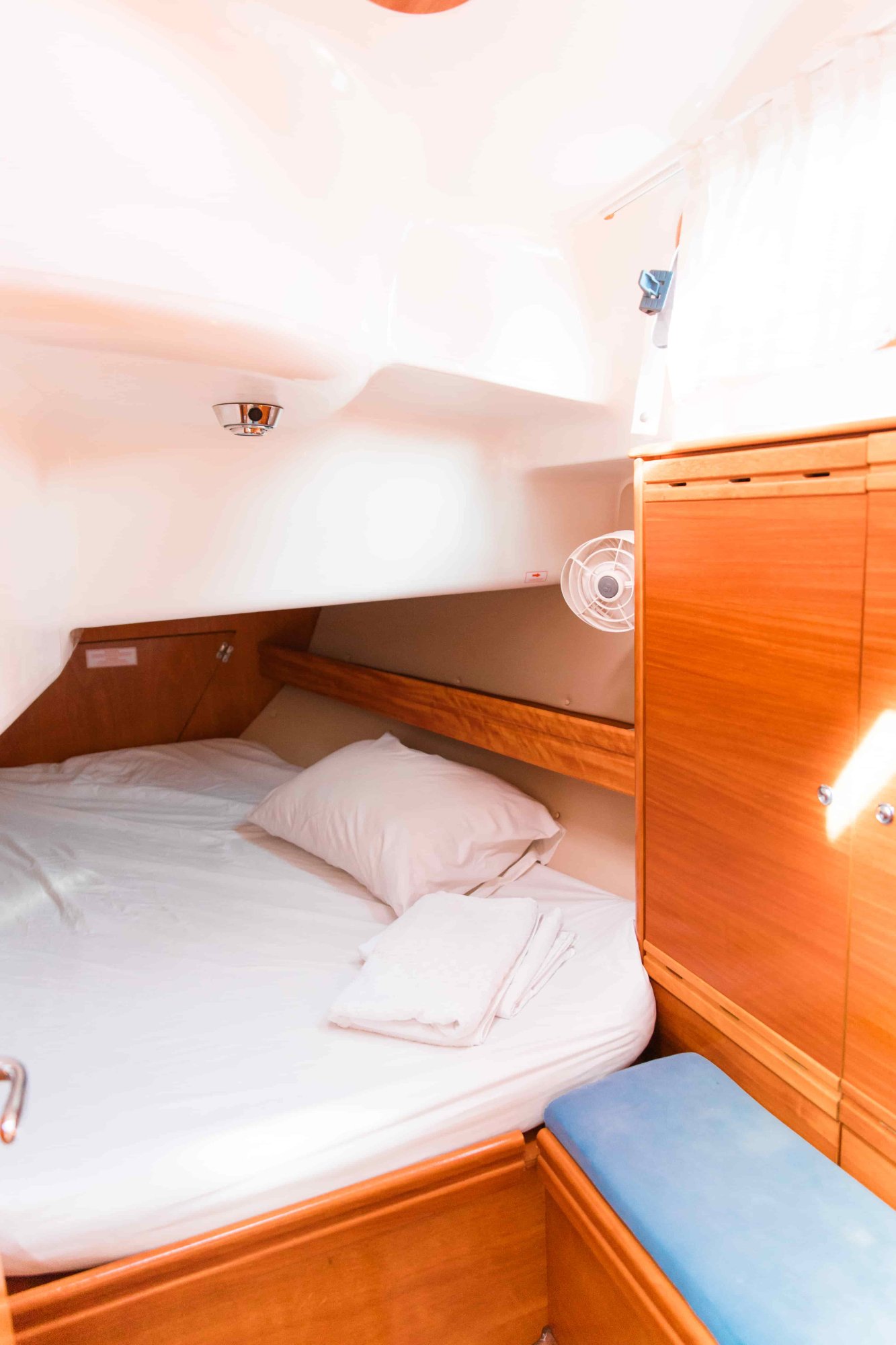Guest cabin