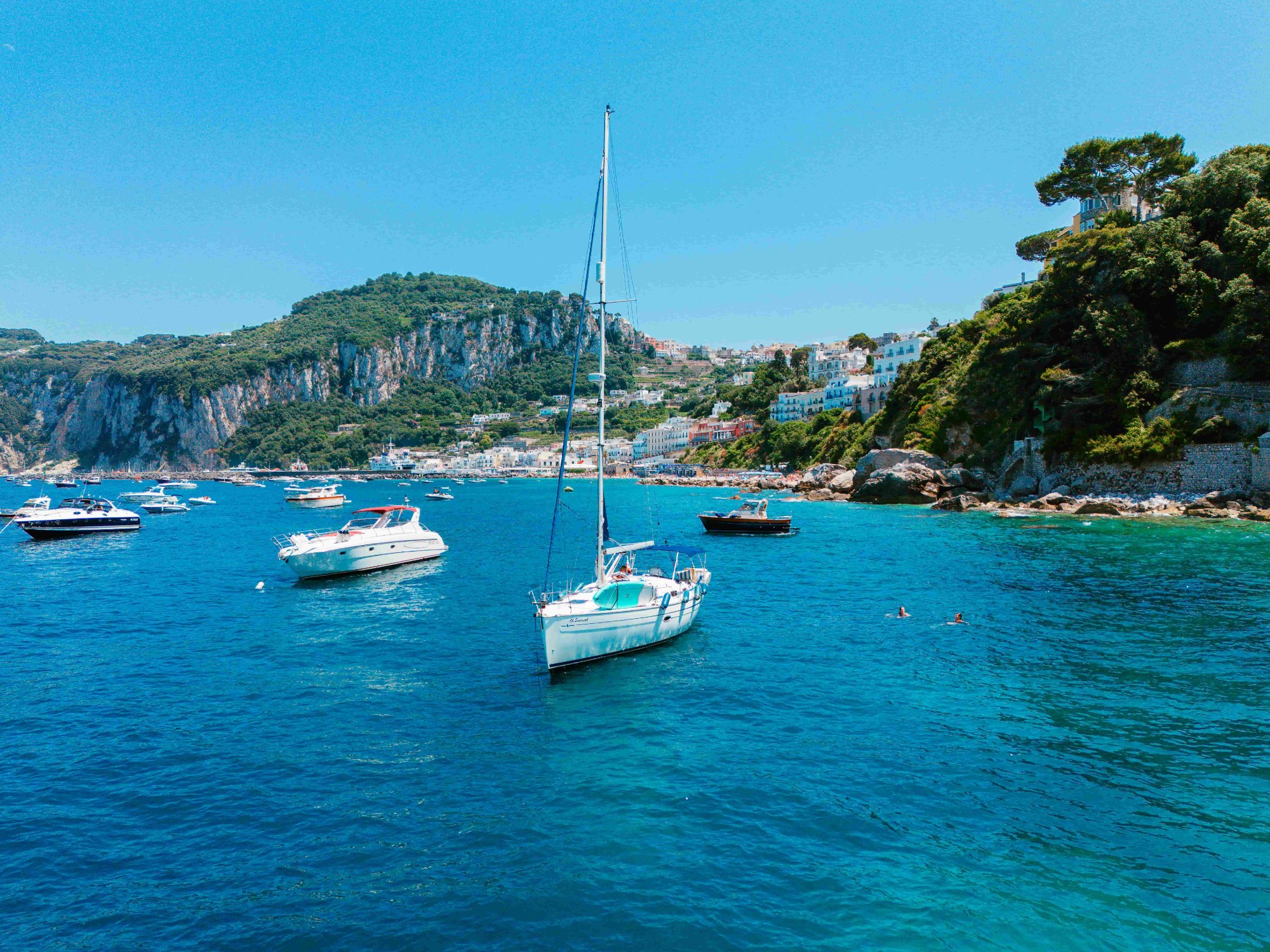 Oh Susannah anchored in Capri